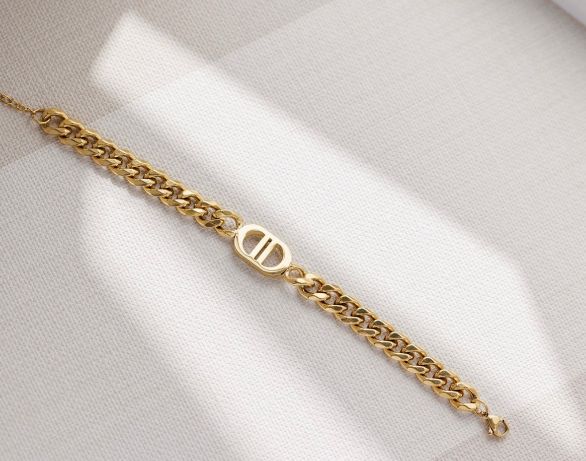 Gold Geometric Curb Chain Bracelet