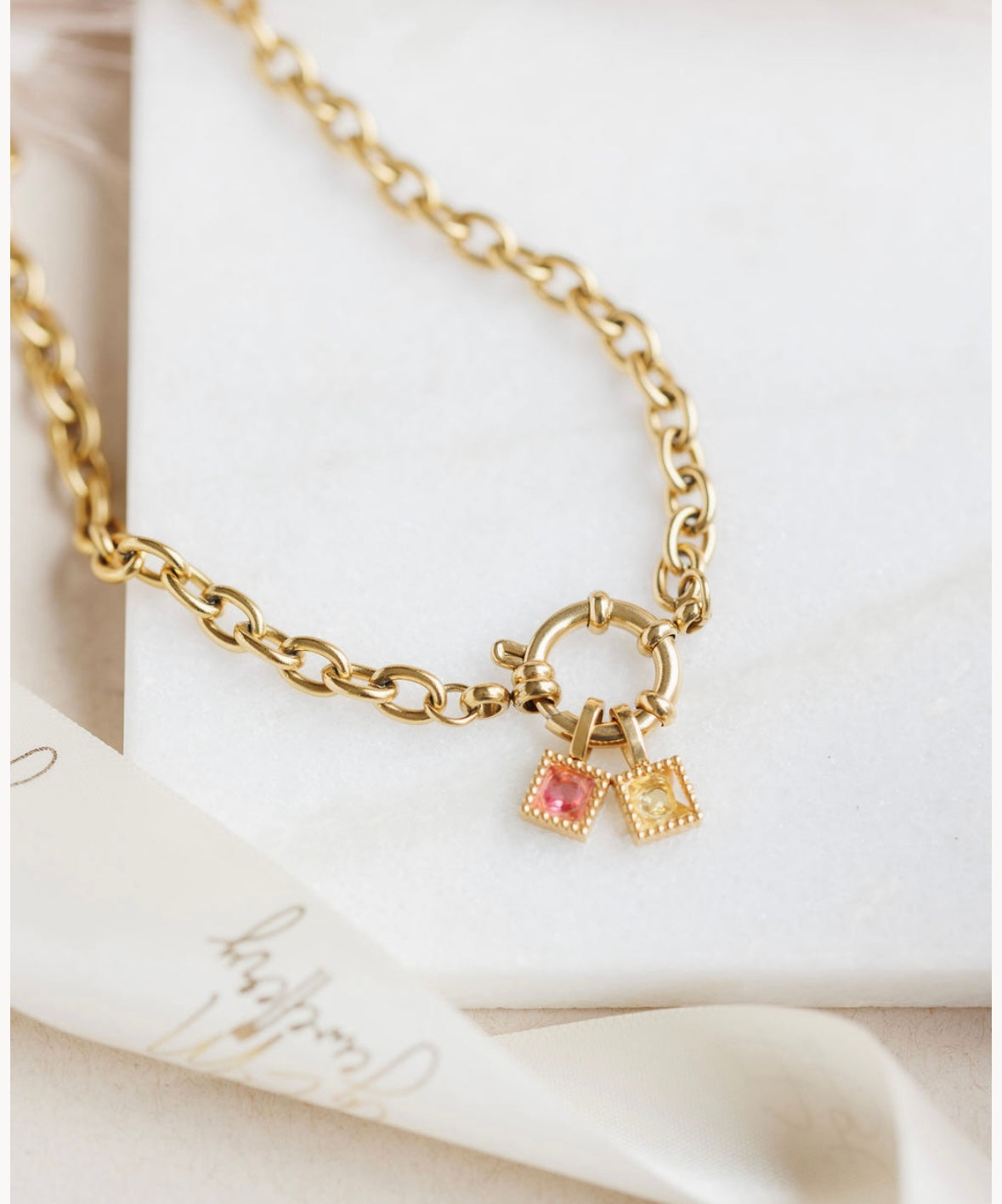 Luxe Link Gold necklace