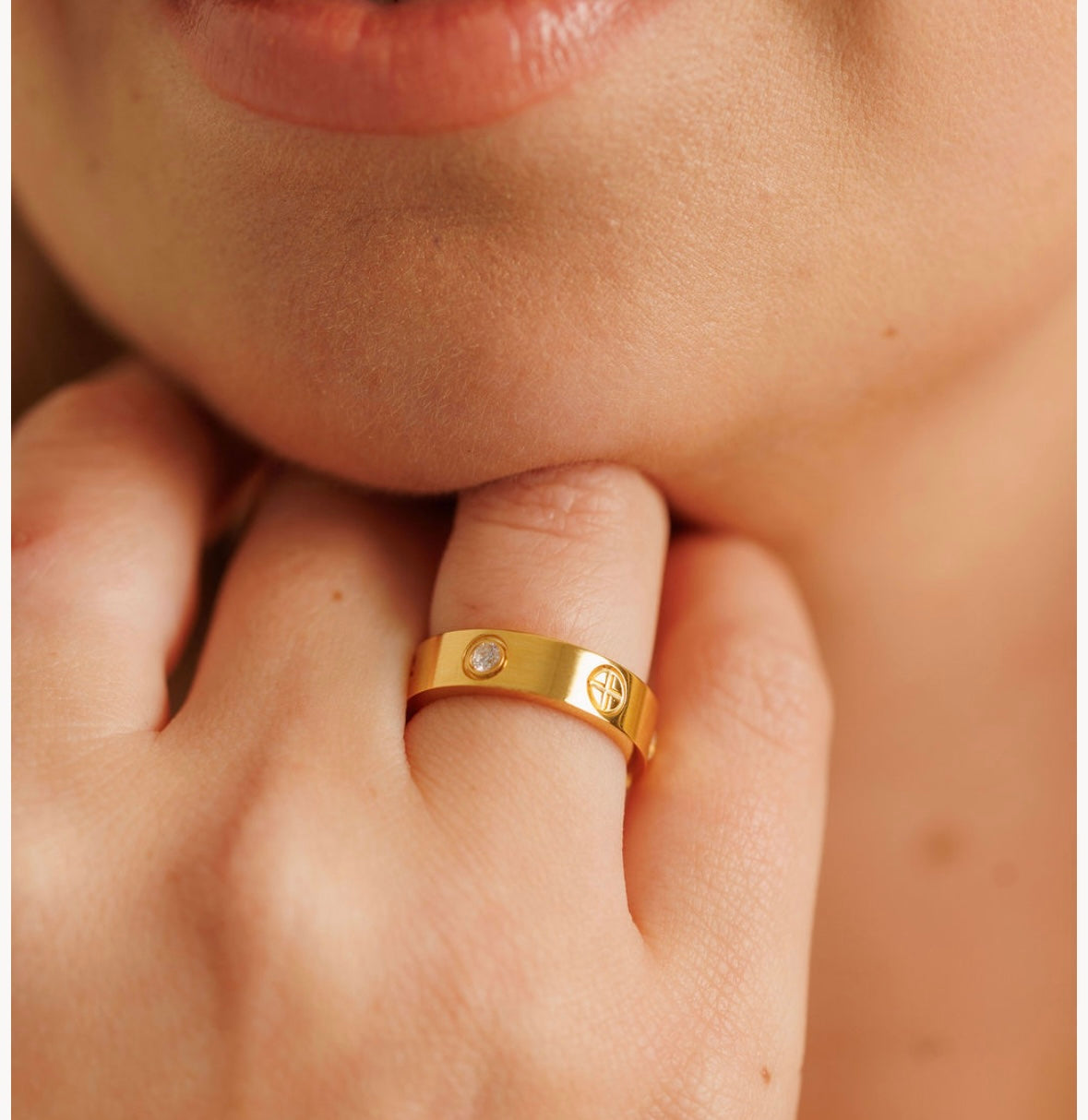 JEM Gold Elevate Ring available in choice 18k Gold and White Gold Ring