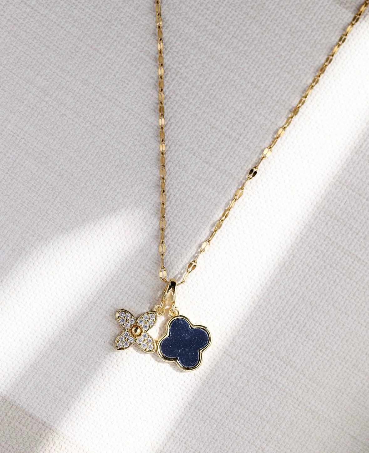 Double Clover Pendant Necklace